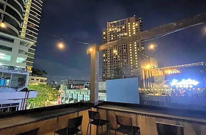 Hotel Comfy Crib Bangkok